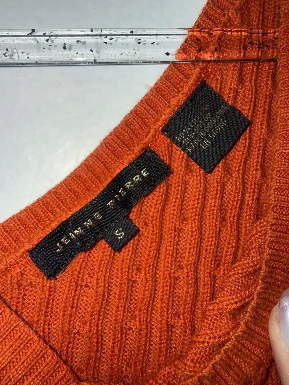 Jeanne Pierre Orange Ribbed Cable Knit V-Neck Sleeveless Sweater Tank Top Small
